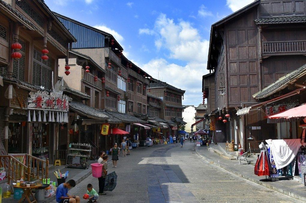 邓佳鸿：技术管理“多面手” 铸就项目工程“顶梁柱”
